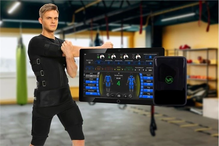 EMS Muscle Stimulator Wireless EMS Training Suit